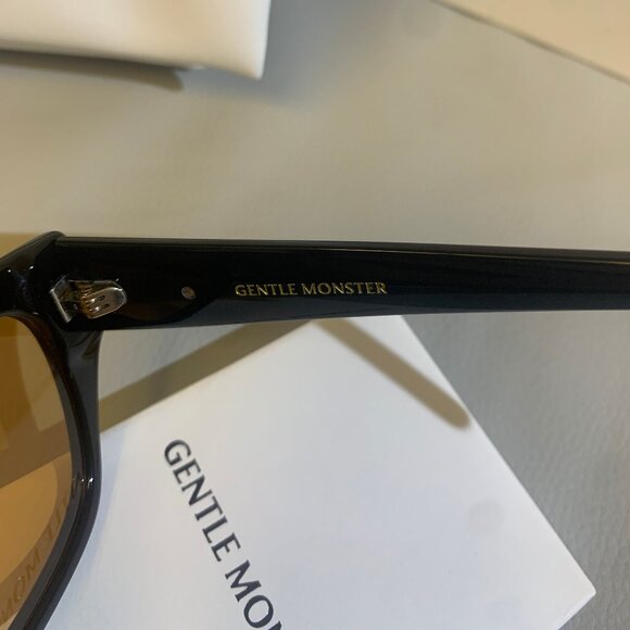 Gentle Monster NABI Sunglasses - Picture 6 of 8